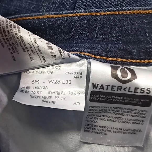 Levi's Classic Boot Mid-Rise Blue Jeans Size 6M - Picture 15 of 16